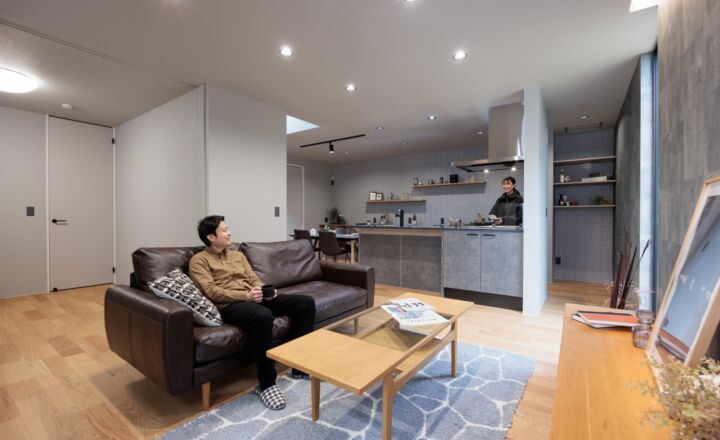 ノークホームズ株式会社　ホテルライク×モダン 大人の遊び心あふれるアダプティブな住まい。