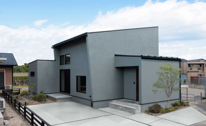 ノークホームズ株式会社　カフェ風でおしゃれな暮らし。ソフトヴィンテージの1.5階建て。